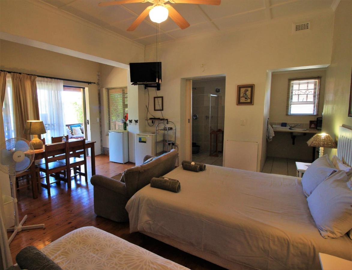 Dempsey'S Self-Catering Guest House Port Elizabeth Esterno foto
