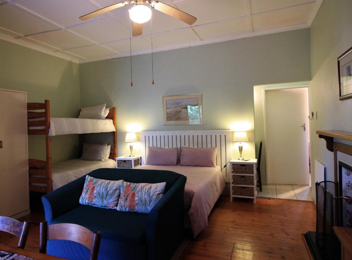 Dempsey'S Self-Catering Guest House Port Elizabeth Esterno foto