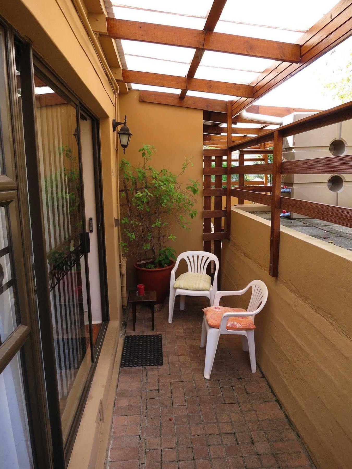 Dempsey'S Self-Catering Guest House Port Elizabeth Esterno foto