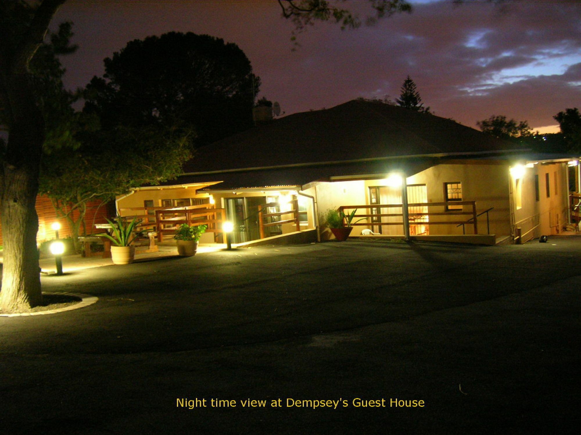 Dempsey'S Self-Catering Guest House Port Elizabeth Esterno foto