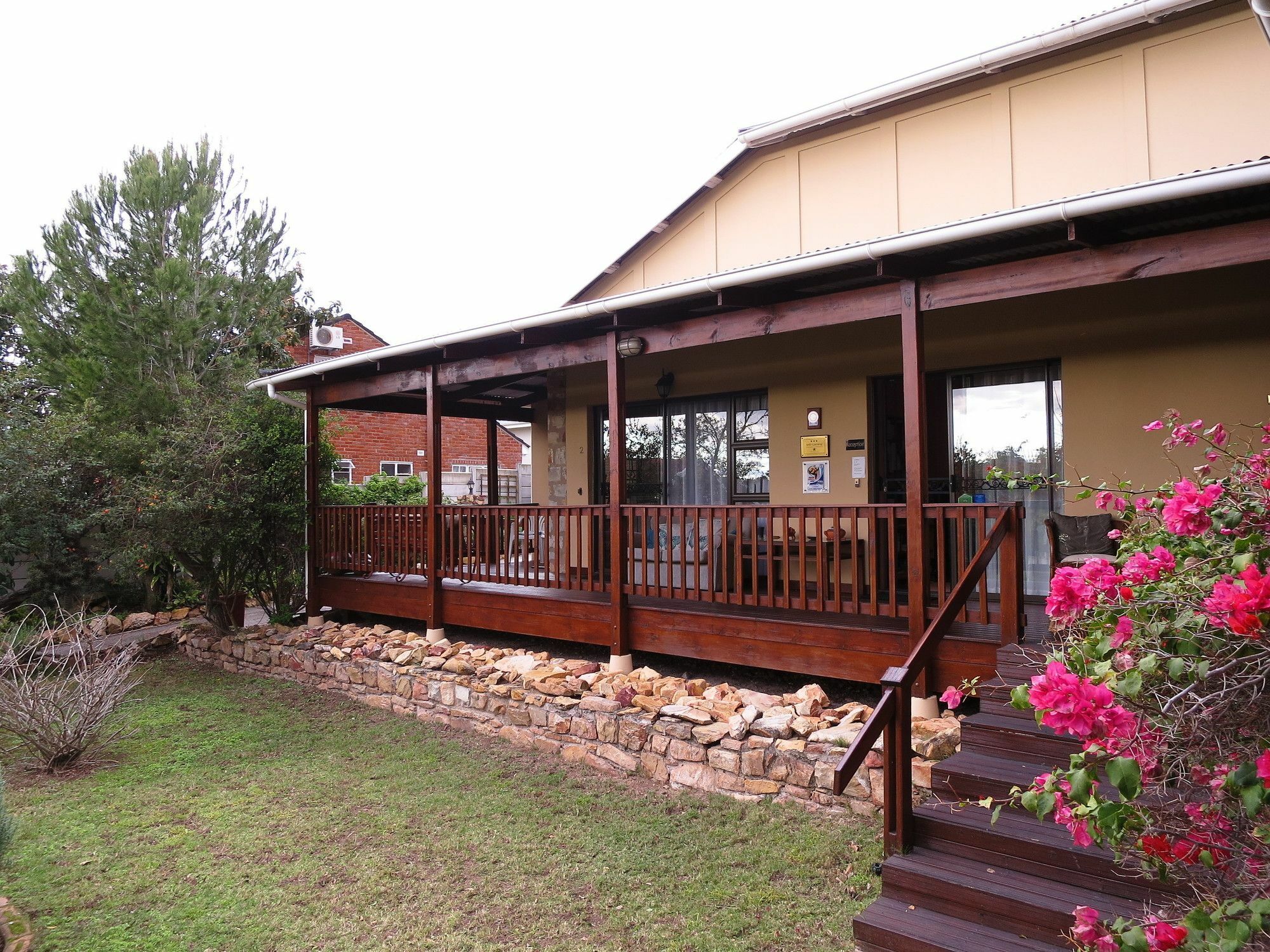 Dempsey'S Self-Catering Guest House Port Elizabeth Esterno foto